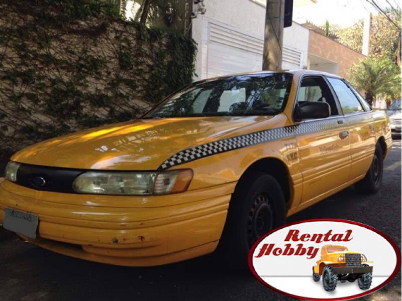 Ford Taurus Yellow Cab - Taxi Americano